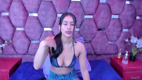 miaa_davis_ online show from 12-19-25, 03:02