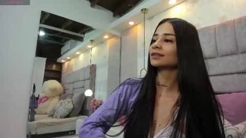 Mia  online show from 07-27-26, 12:45
