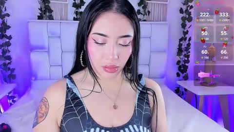 Snapshot of miaa_gh1 chatting on 11-13-25, 11:42 Mia online show from 11-13-25, 11:42