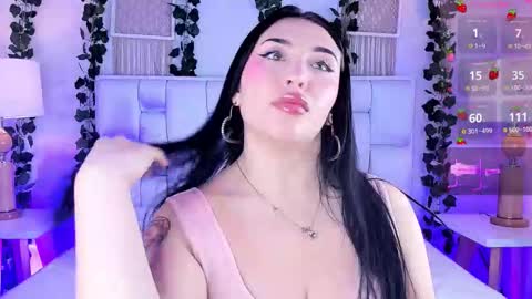 Snapshot of miaa_gh1 chatting on 11-19-25, 11:54 Mia online show from 11-19-25, 11:54