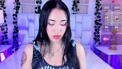 Snapshot of miaa_gh1 chatting on 11-20-25, 11:54 Mia online show from 11-20-25, 11:54