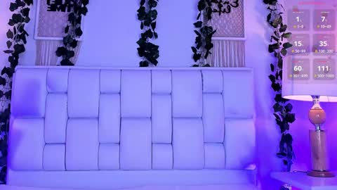 Mia online show from 03-25-26, 11:27