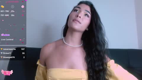Mia online show from 01-23-25, 05:31