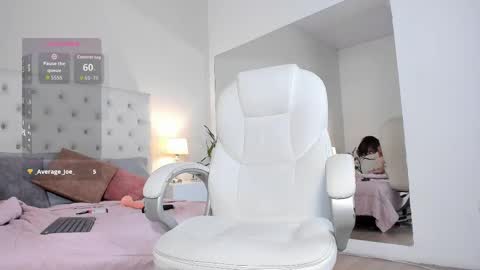 Snapshot of miaa_star chatting on 11-06-25, 08:32 miaa_star online show from 11-06-25, 08:32