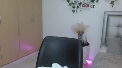 miaa_star_1x online show from 04-22-26, 10:06