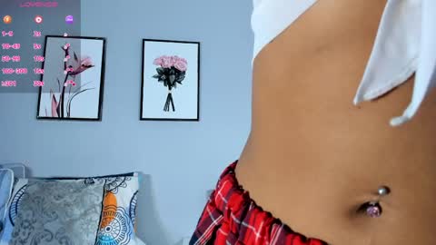 Snapshot of miaa_z chatting on 06-04-26, 12:33 Miaa online show from 06-04-26, 12:33