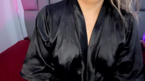 Mia online show from 01-28-25, 12:11