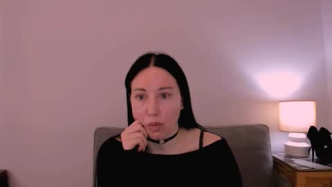 Mia online show from 03-09-26, 04:22