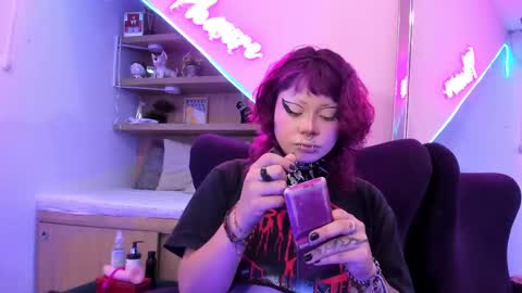 Mia online show from 03-03-25, 12:48