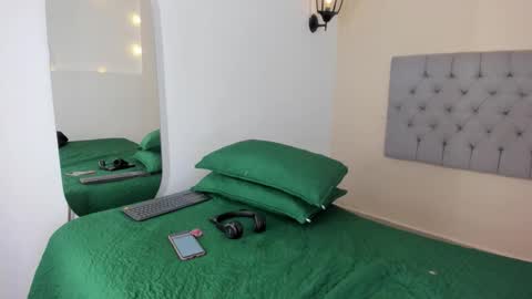    online show from 11-26-25, 11:11