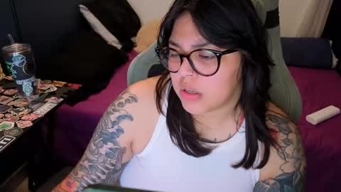 Mia online show from 06-10-26, 02:34
