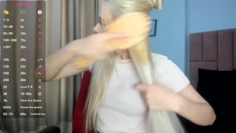 Snapshot of miacarperrlux chatting on 02-28-26, 08:43 MiaCarper online show from 02-28-26, 08:43