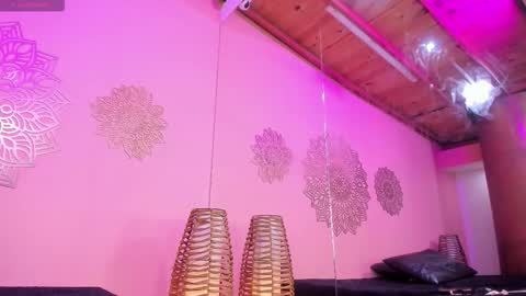 MiaCassel online show from 11-01-25, 04:31