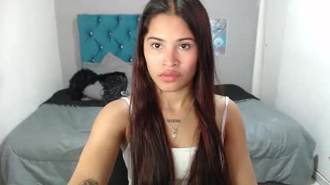 Snapshot of miacumgirl chatting on 02-23-26, 02:36 miacumgirl online show from 02-23-26, 02:36