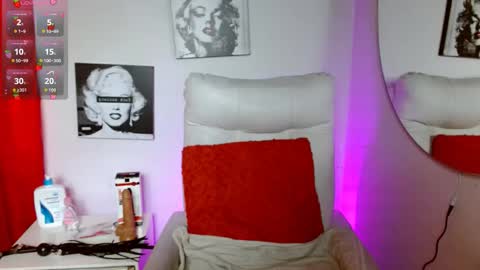 MiaDamour online show from 10-04-25, 01:09