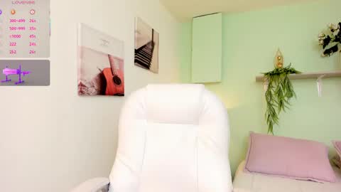 Snapshot of miaebony_ chatting on 04-24-26, 09:06 Call me Mia online show from 04-24-26, 09:06