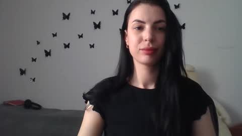 Snapshot of miaflame78 chatting on 05-19-26, 09:32 Mia online show from 05-19-26, 09:32