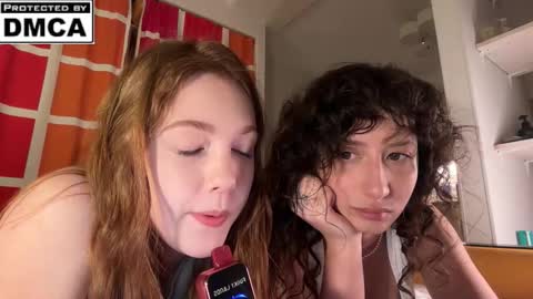 Mia online show from 03-05-26, 09:22