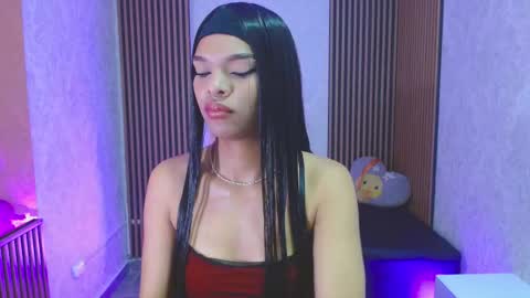 Mia online show from 11-04-25, 03:16