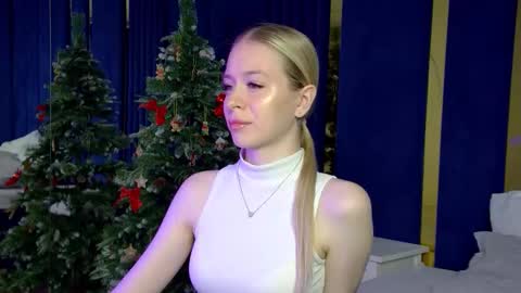 Mia online show from 12-18-25, 05:46