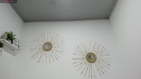 Miah Collins online show from 02-15-25, 09:05