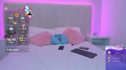 Mia online show from 05-19-26, 05:30