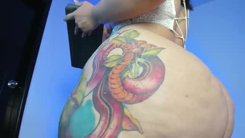 Snapshot of miah_storm chatting on 01-14-26, 02:06 miah new independent model acount online show from 01-14-26, 02:06