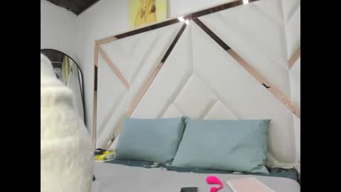 miaharper0 online show from 05-12-26, 03:03