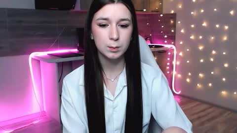 Snapshot of miaharrington chatting on 02-20-26, 07:14 miaharrington online show from 02-20-26, 07:14