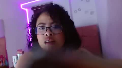 Snapshot of miahernadez303av chatting on 01-06-25, 01:53 MIA VELEZ online show from 01-06-25, 01:53