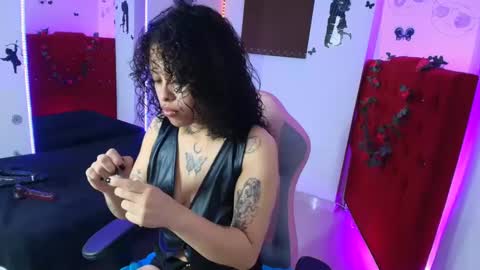 Snapshot of miahernadez303av chatting on 09-20-25, 02:34 MIA VELEZ online show from 09-20-25, 02:34