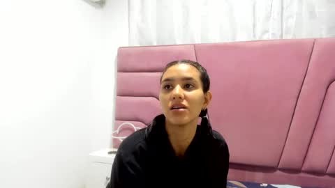 Snapshot of miajhonsonx chatting on 10-13-25, 12:16 miajhonsonx online show from 10-13-25, 12:16