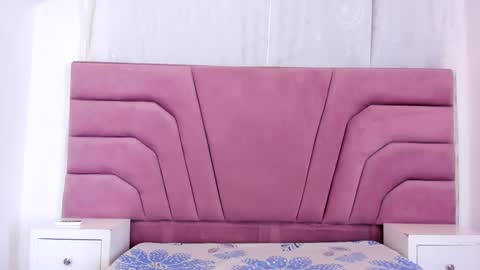 Snapshot of miajhonsonx chatting on 12-01-25, 01:49 miajhonsonx online show from 12-01-25, 01:49