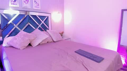 Mia Khalifa online show from 02-28-25, 11:36