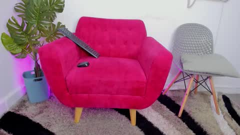 Mia Khalifa online show from 10-09-25, 04:10