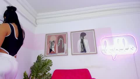 Mia Khalifa online show from 12-02-25, 03:34