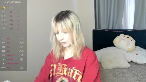 Snapshot of miakimiko chatting on 05-22-26, 01:24 miakimiko online show from 05-22-26, 01:24