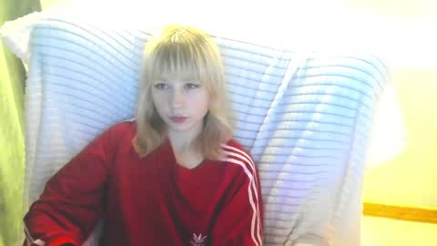 Snapshot of miakimiko chatting on 05-24-26, 02:27 miakimiko online show from 05-24-26, 02:27