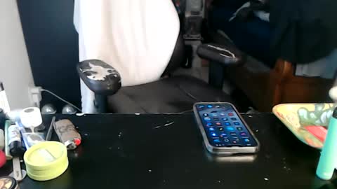 Mark online show from 11-06-25, 07:04