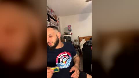 Mark online show from 04-12-26, 04:06