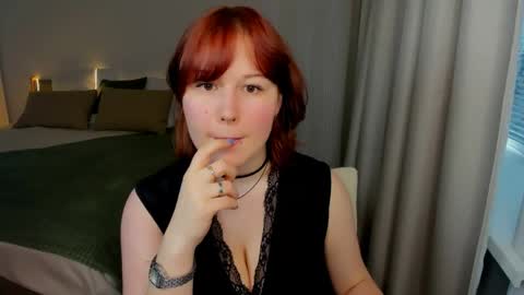 mialacrice online show from 05-29-26, 11:19