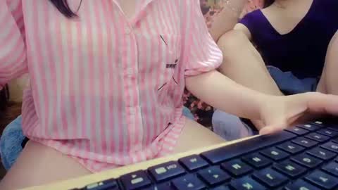 Mia online show from 10-15-25, 12:27