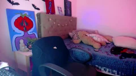 Snapshot of mialuisanasx chatting on 11-25-25, 07:14 mialuisanasx online show from 11-25-25, 07:14