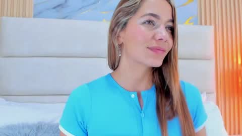 Snapshot of miamalkovaa_ chatting on 05-21-26, 03:08 Mia Malkova online show from 05-21-26, 03:08