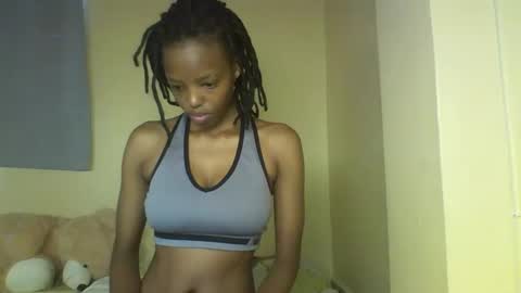 Muffin online show from 01-12-26, 10:42