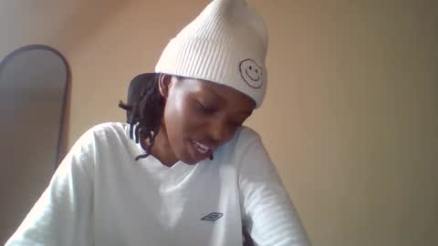 Muffin online show from 03-26-26, 03:28