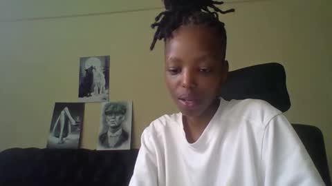 Muffin online show from 04-04-26, 06:11