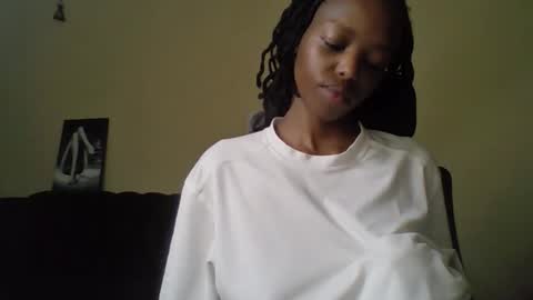Snapshot of miami_muffin chatting on 04-27-26, 11:30 Muffin online show from 04-27-26, 11:30