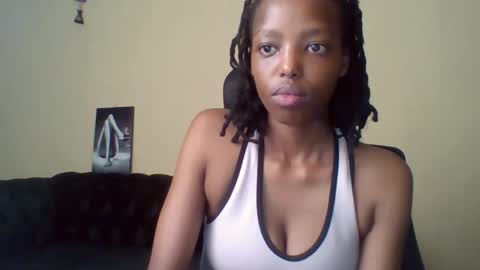 Snapshot of miami_muffin chatting on 05-05-26, 10:56 Muffin online show from 05-05-26, 10:56