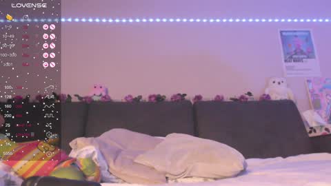 Mia online show from 01-19-25, 03:53